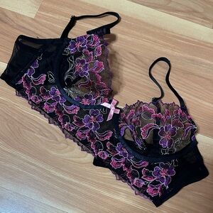 Floral Lace Black and Pink Bra